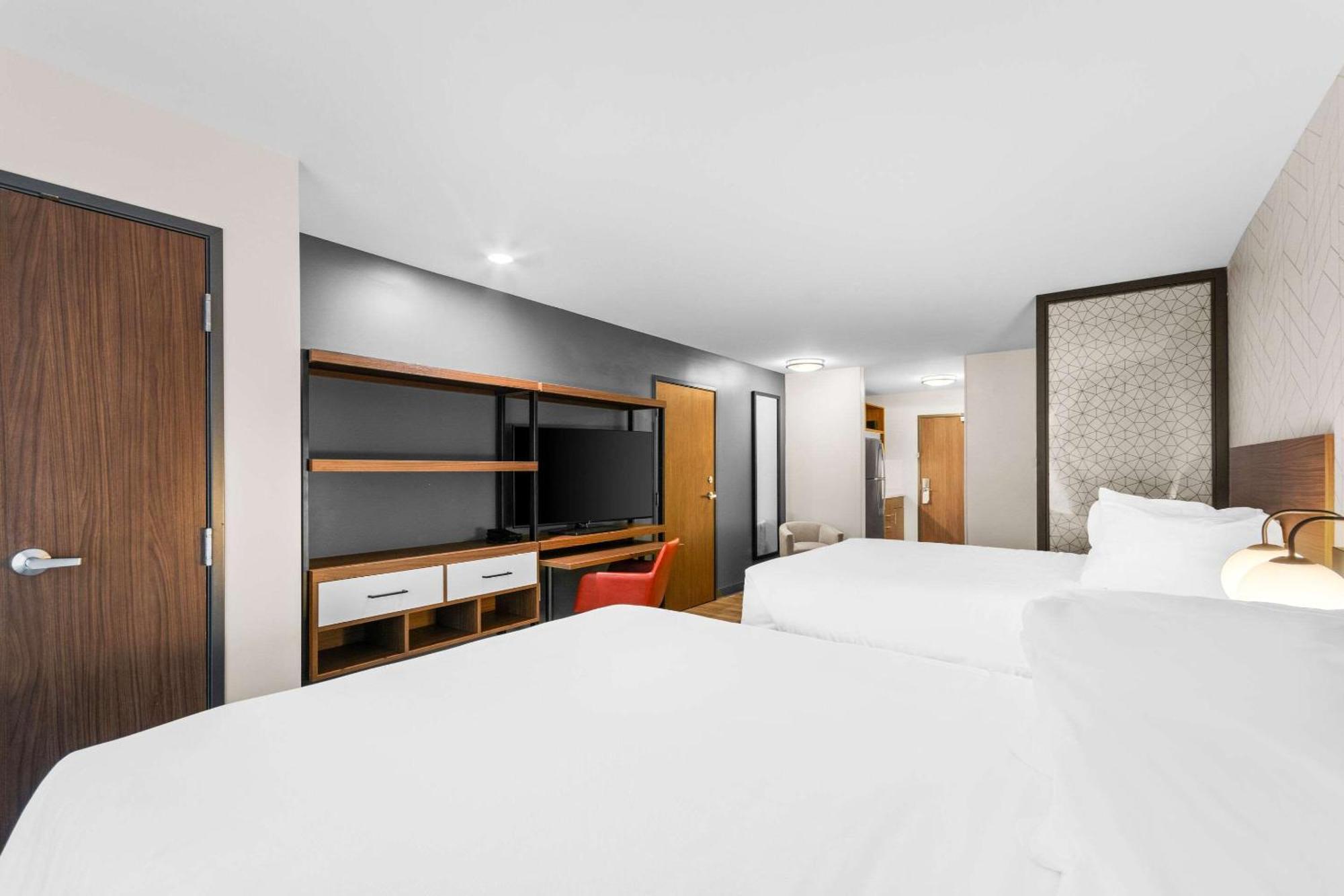 Everhome Suites Lexington - Horse Park Bagian luar foto