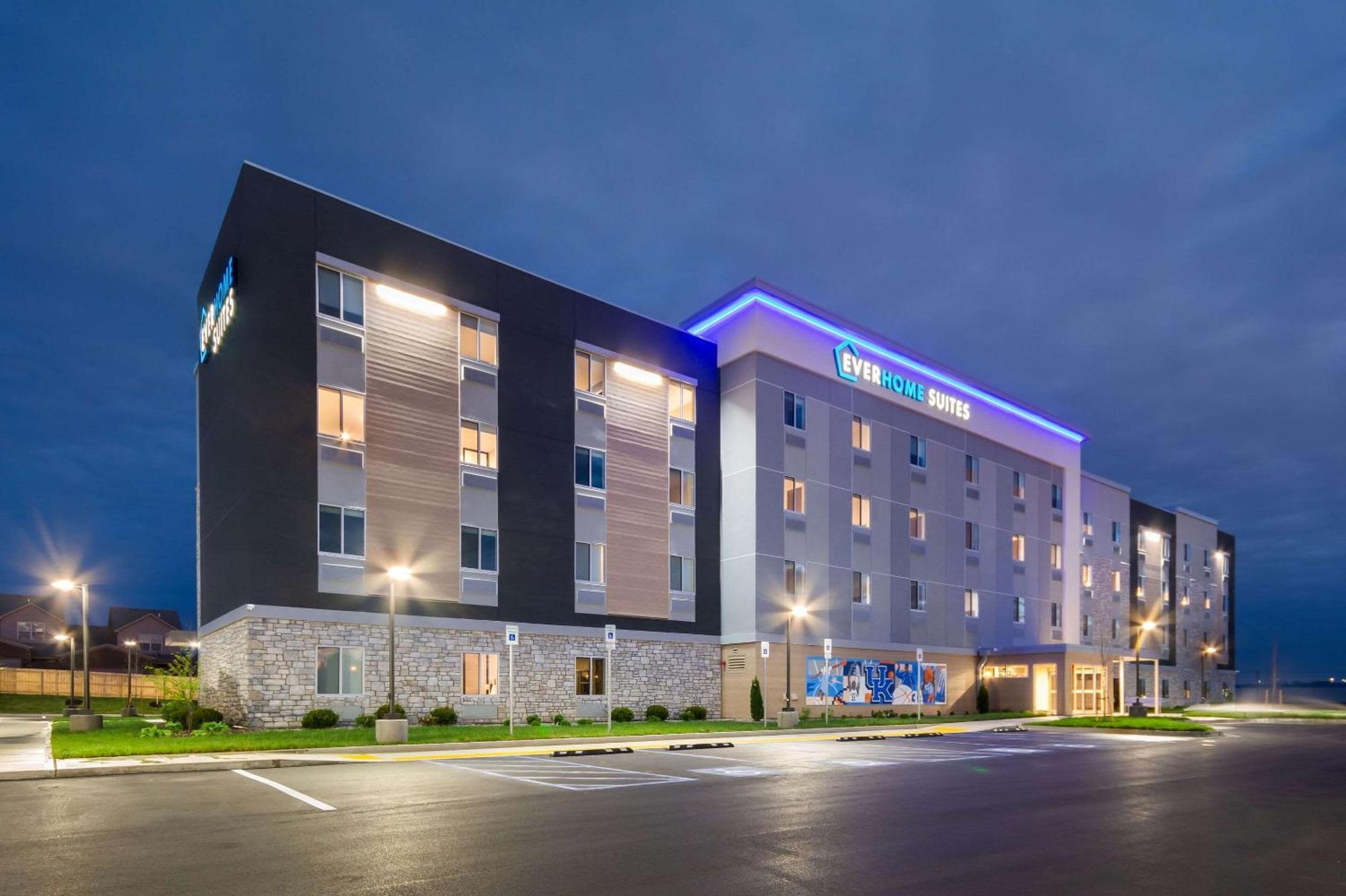 Everhome Suites Lexington - Horse Park Bagian luar foto
