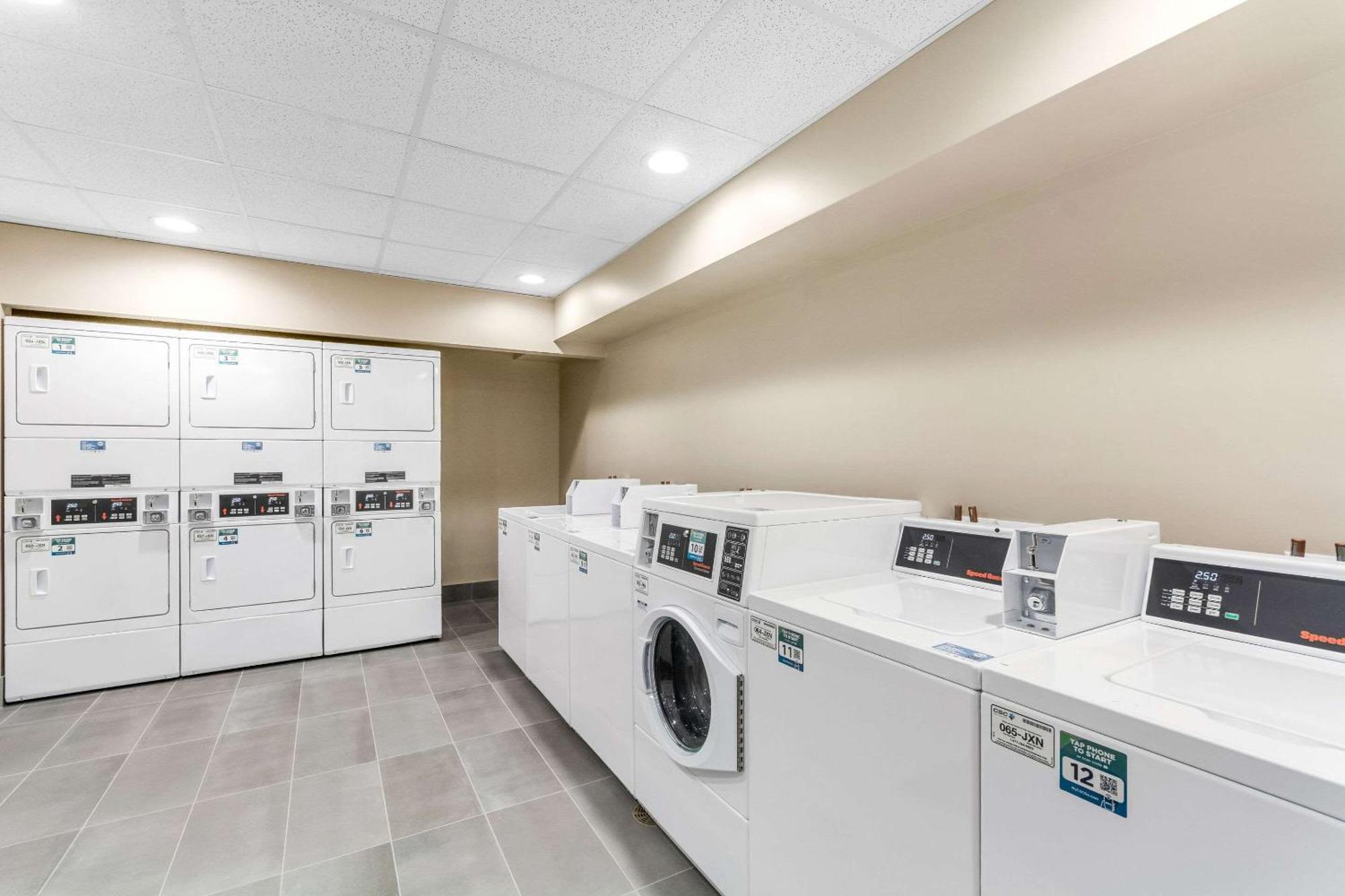Everhome Suites Lexington - Horse Park Bagian luar foto