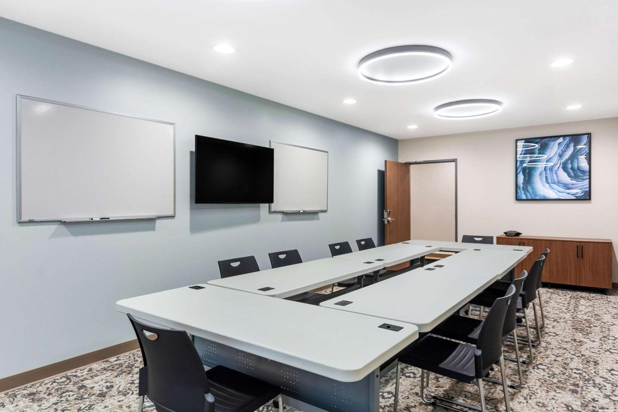 Everhome Suites Lexington - Horse Park Bagian luar foto