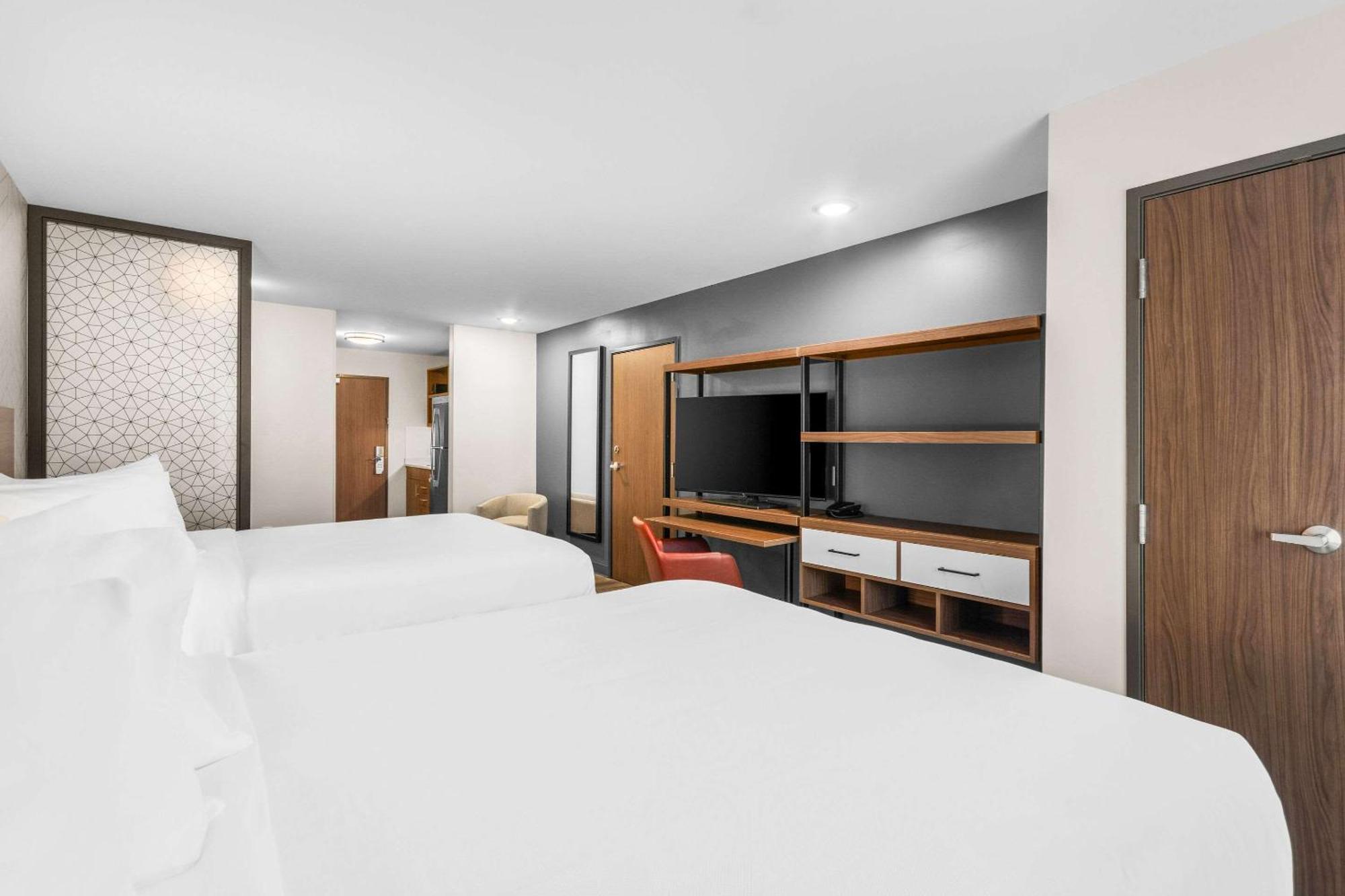 Everhome Suites Lexington - Horse Park Bagian luar foto